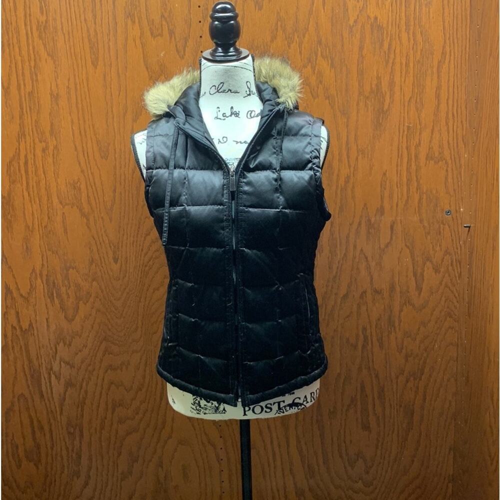 American Rag Hooded Puffer Jacket Vest